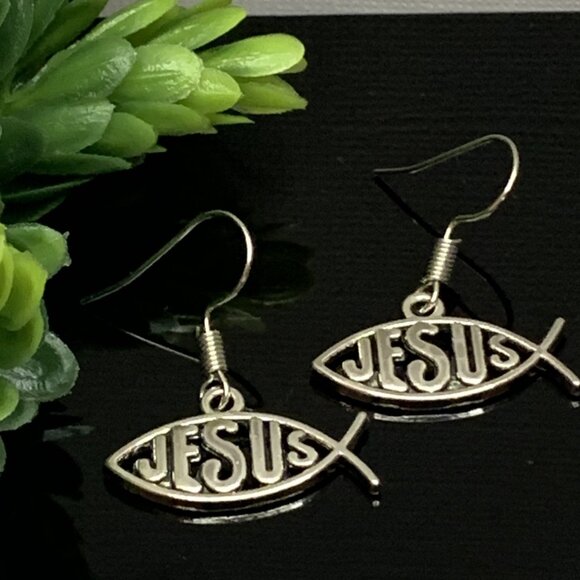 Jesus Earring, Jesus Fish Earring, Religious Earring, Easter Earring, Christmas - Picture 1 of 5